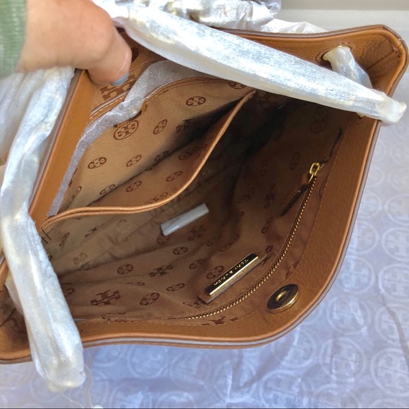 SALE🎉Tory Burch whipstitch logo swingpack purse - Picture 5 of 8